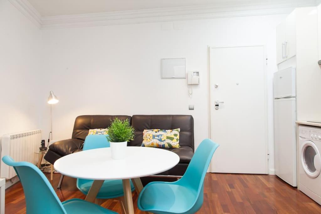 Tranquilo Apartamento En Chueca In2Iz5 Madrid Exterior foto