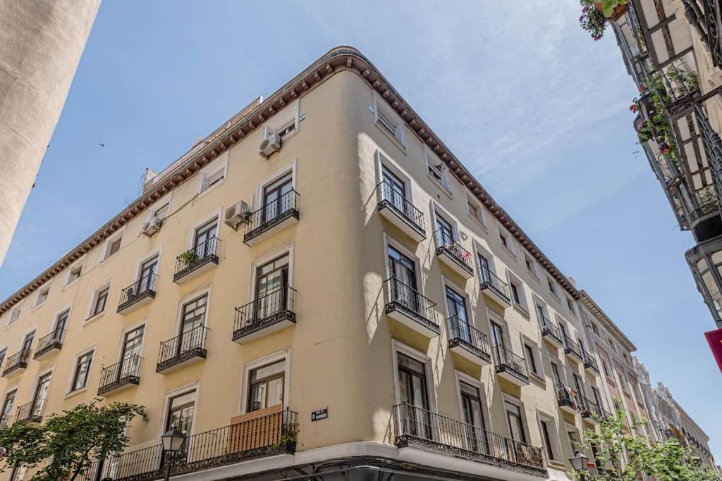 Tranquilo Apartamento En Chueca In2Iz5 Madrid Exterior foto